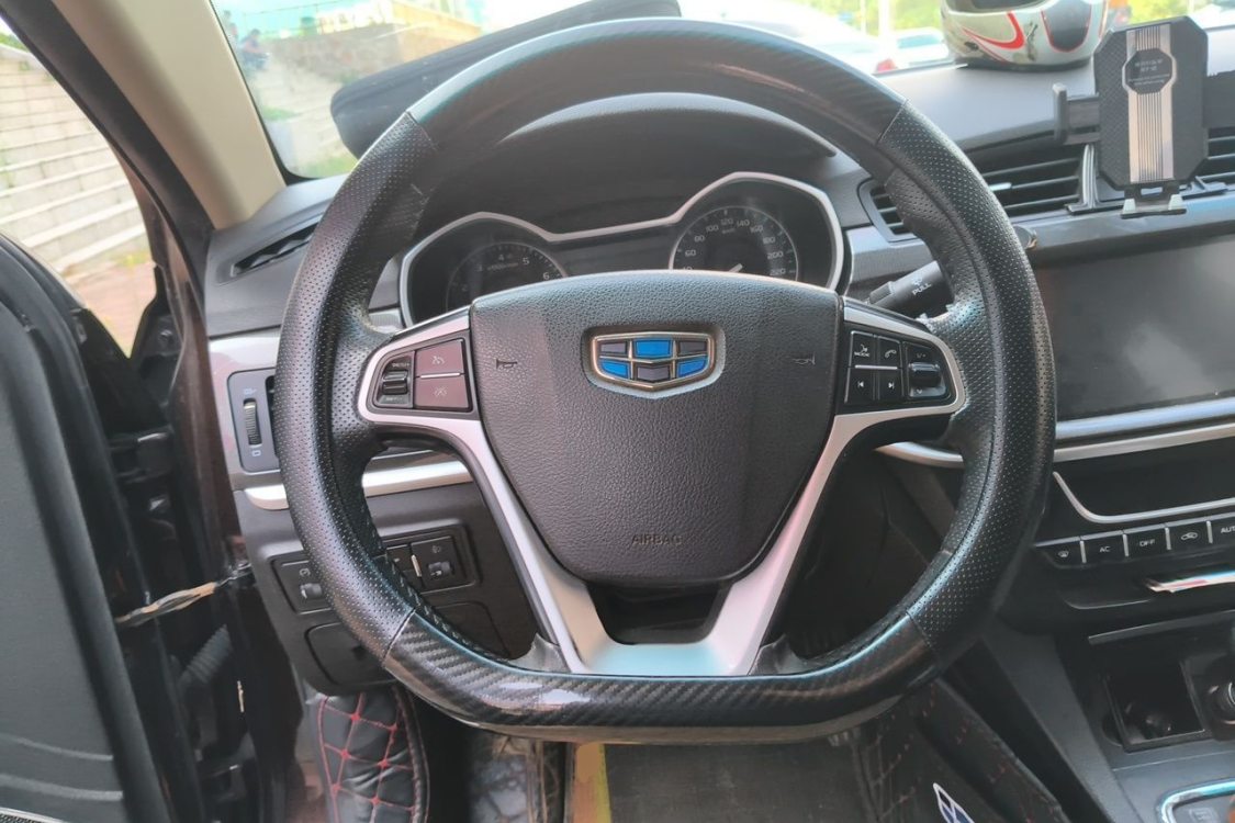 GEELY Emgrand 2017 car image #22