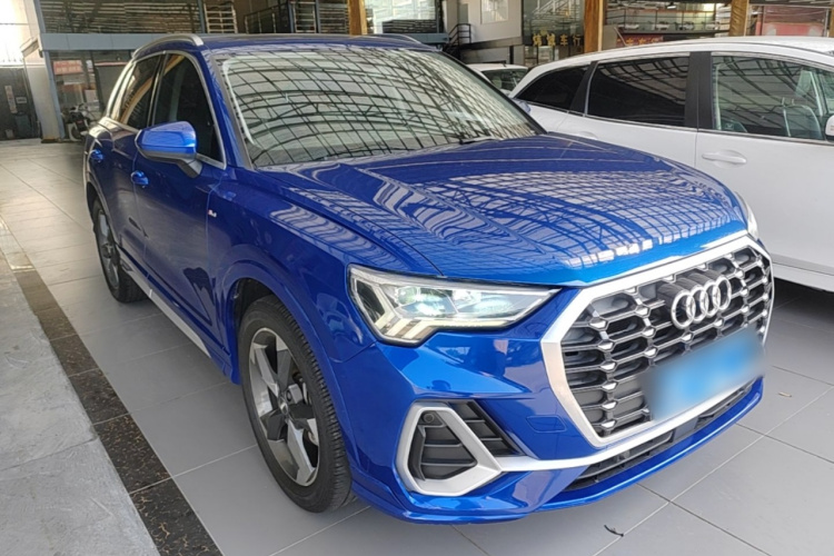 Audi Q3 2019 #6 Audi Q3 2019 car image #6