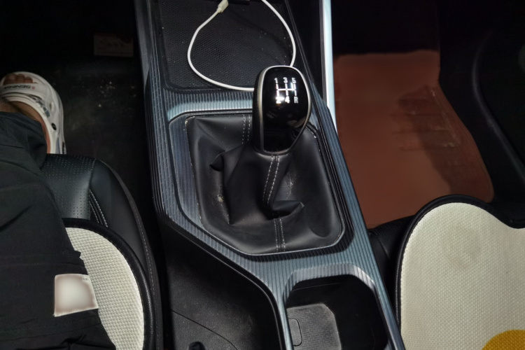 GEELY Emgrand 2022 car image #18