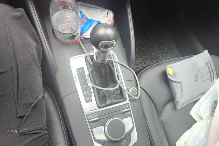 Audi A3 2018 immagine di auto #16
