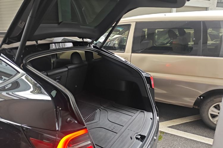 Tesla Model Y 2021 #21 Tesla Model Y 2021 immagine di auto #21