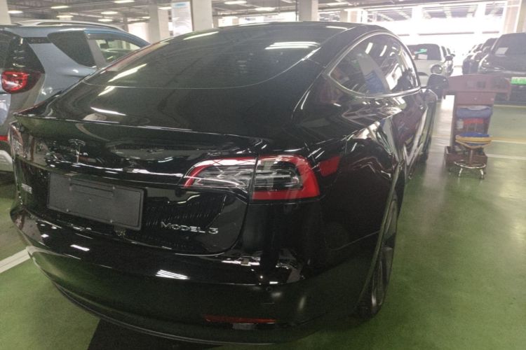 Tesla Model 3 2023 car image #8