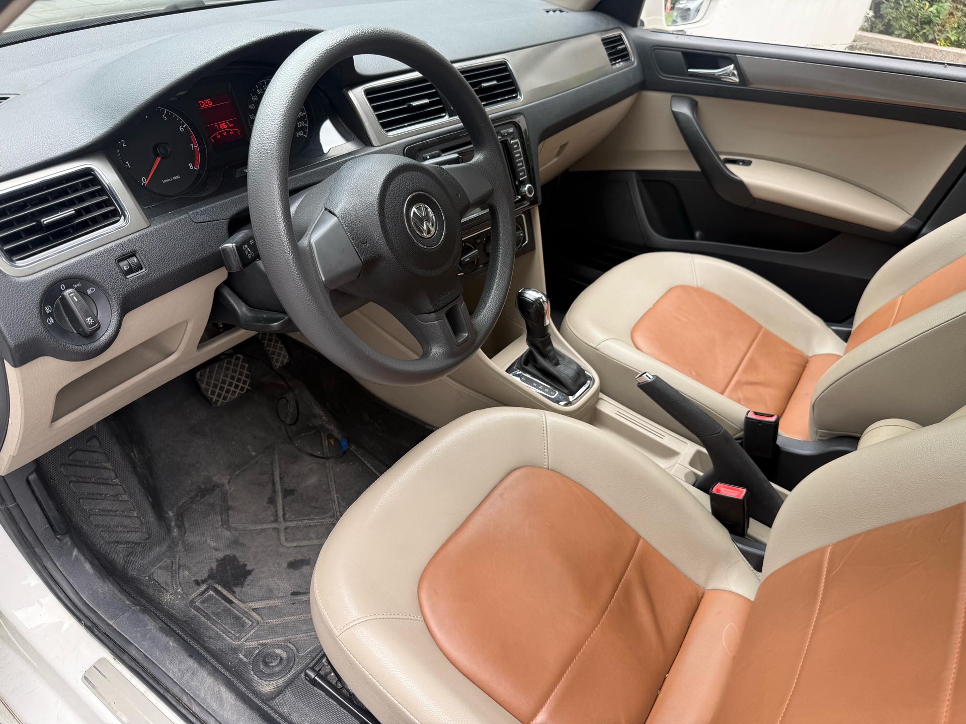 Volkswagen Santana 2015 car image #7