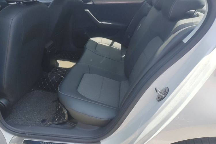 Volkswagen Santana 2019 #17 Volkswagen Santana 2019 car image #17