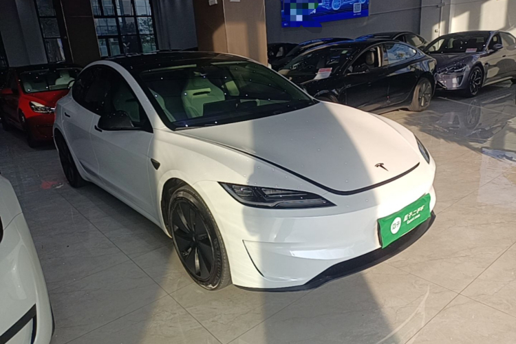 Tesla Model 3 2024 #4 Tesla Model 3 2024 car image #4