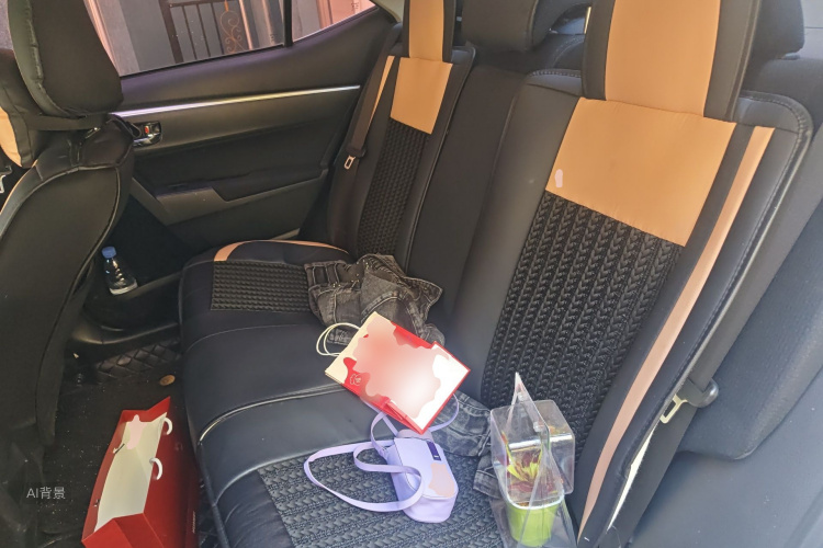 Toyota Corolla 2018 immagine di auto #19