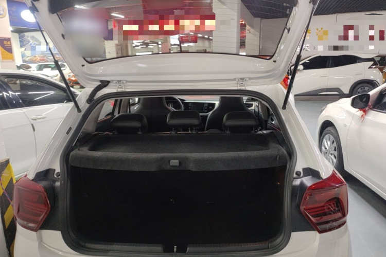 Volkswagen Polo 2021 car image #21