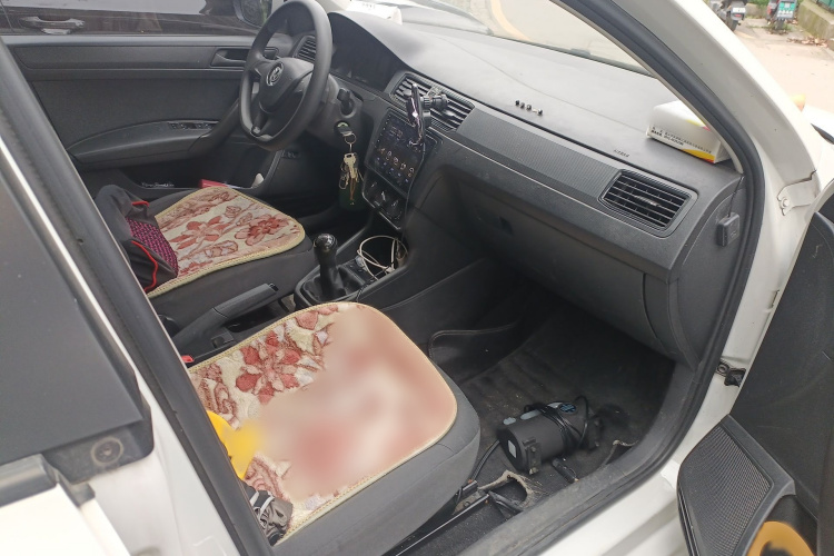 Volkswagen Santana 2020 car image #27