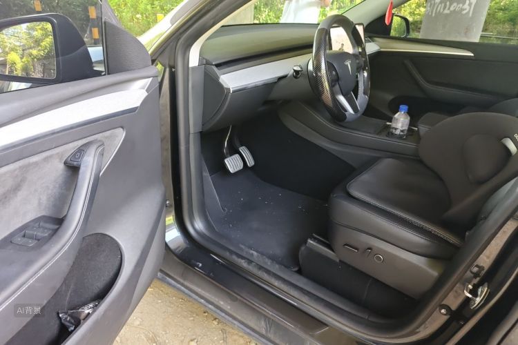 Tesla Model Y 2024 #18 Tesla Model Y 2024 car image #18