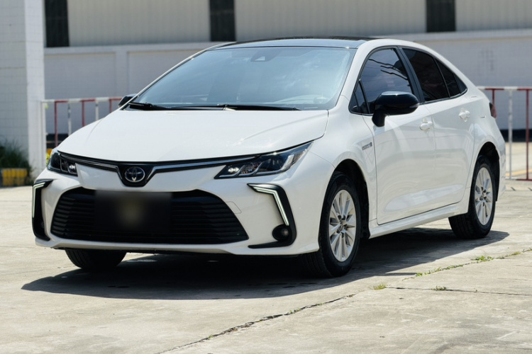 Toyota Corolla 2023 car image #2