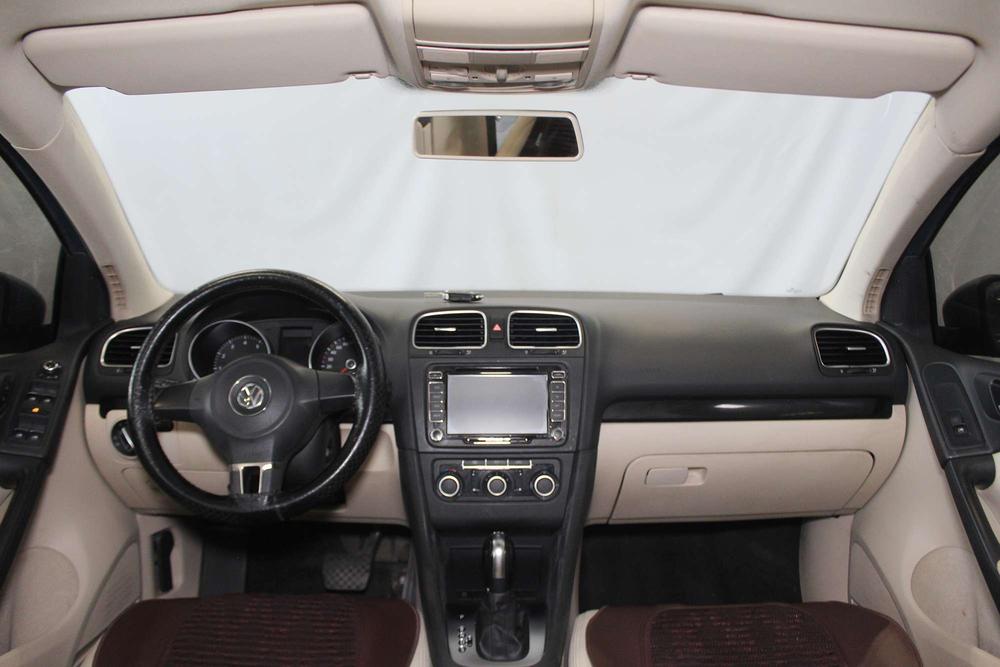 Volkswagen Golf 2013 car image #9