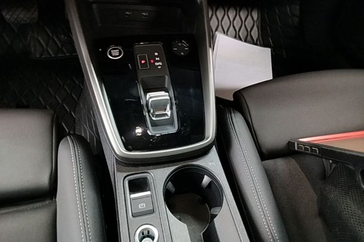 Audi A3 2023 car image #18