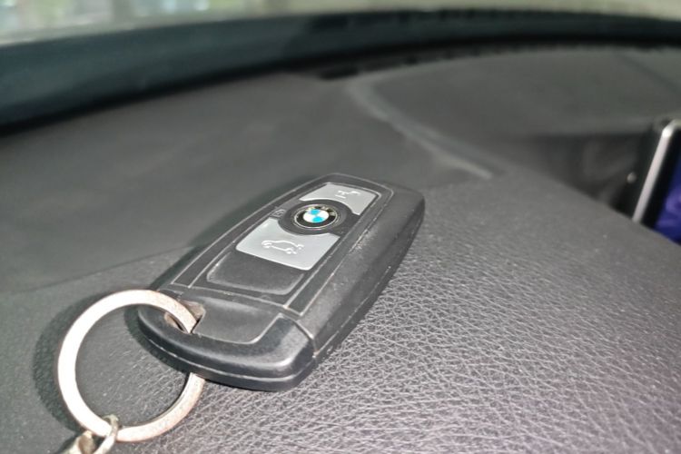BMW 3 Series 2016 #9 BMW 3 Series 2016 car image #9
