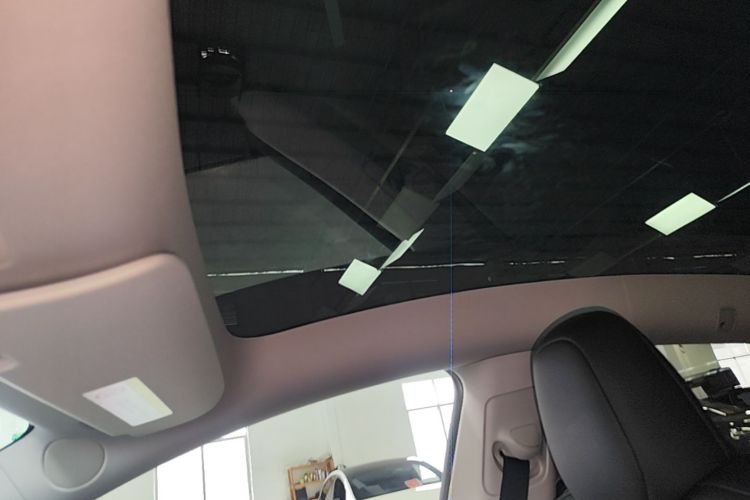Tesla Model Y 2024 #18 Tesla Model Y 2024 car image #18