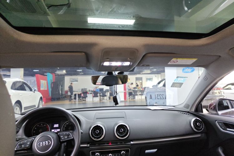 Audi A3 2019 car image #20