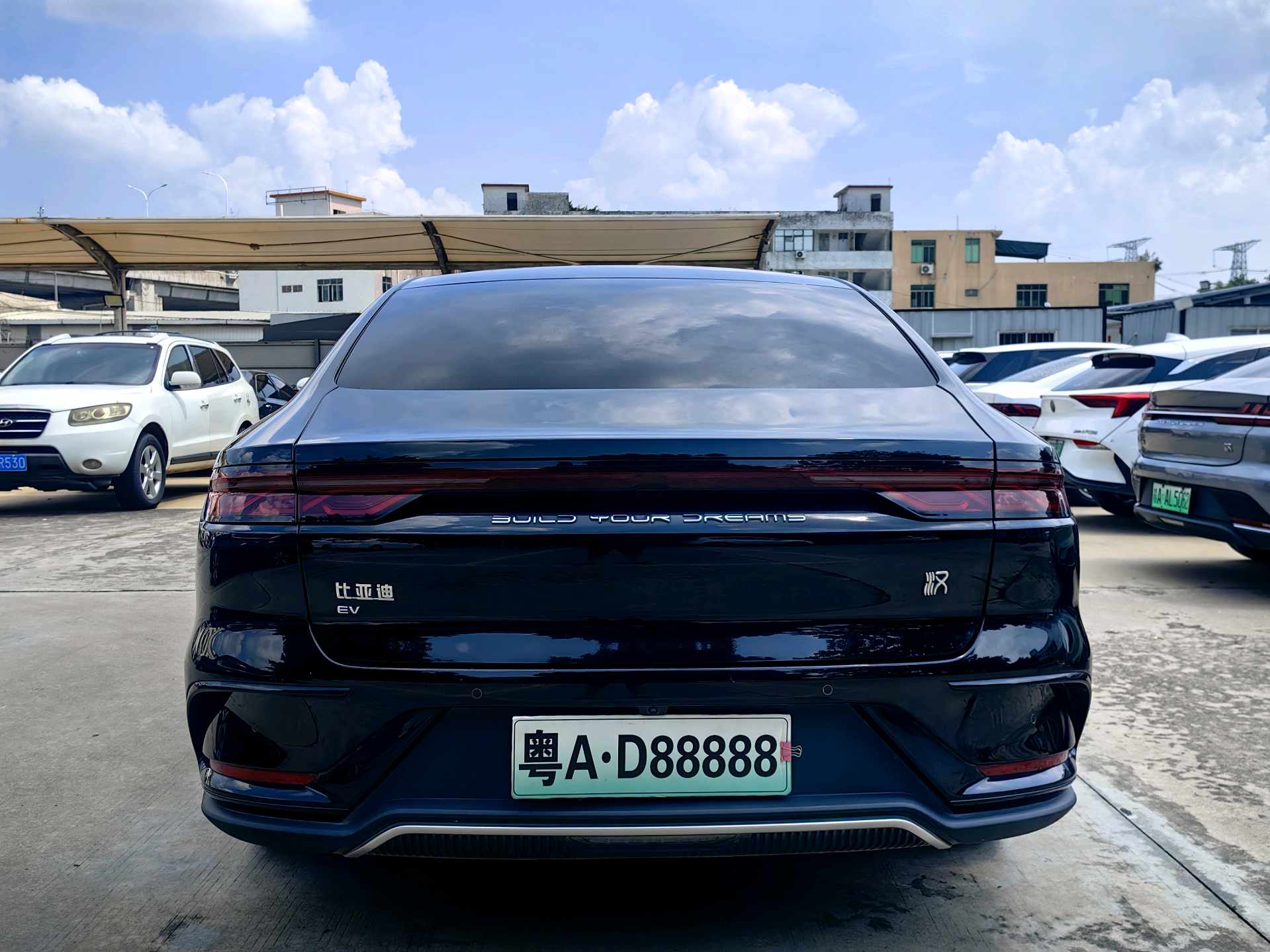 BYD Han 2023 #5 BYD Han 2023 car image #5