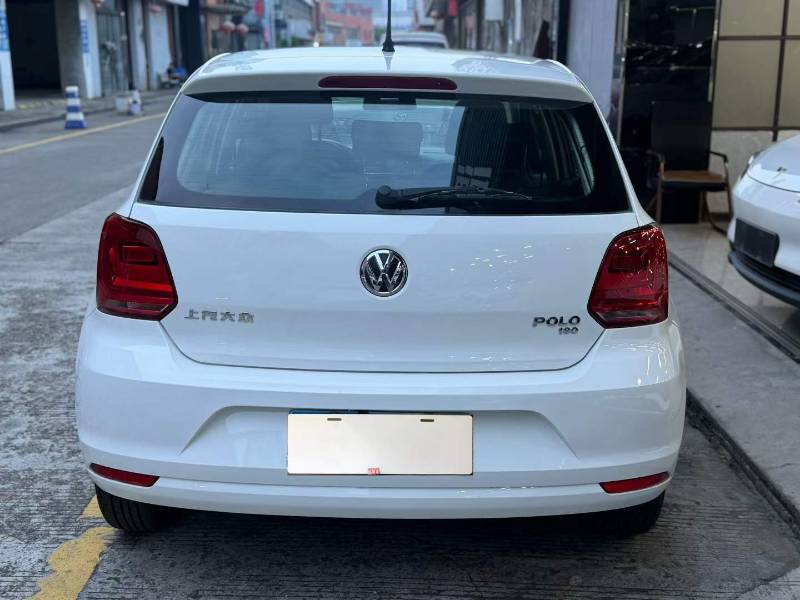 Volkswagen Polo 2019 car image #3