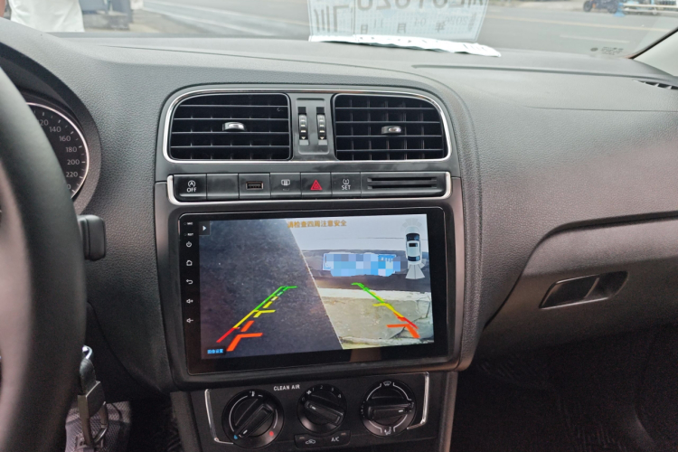 Volkswagen Polo 2018 car image #13