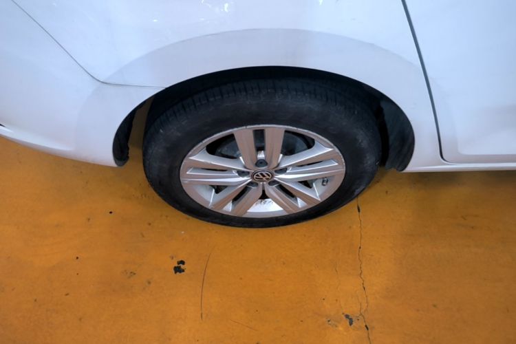 Volkswagen Santana 2017 #10 Volkswagen Santana 2017 car image #10