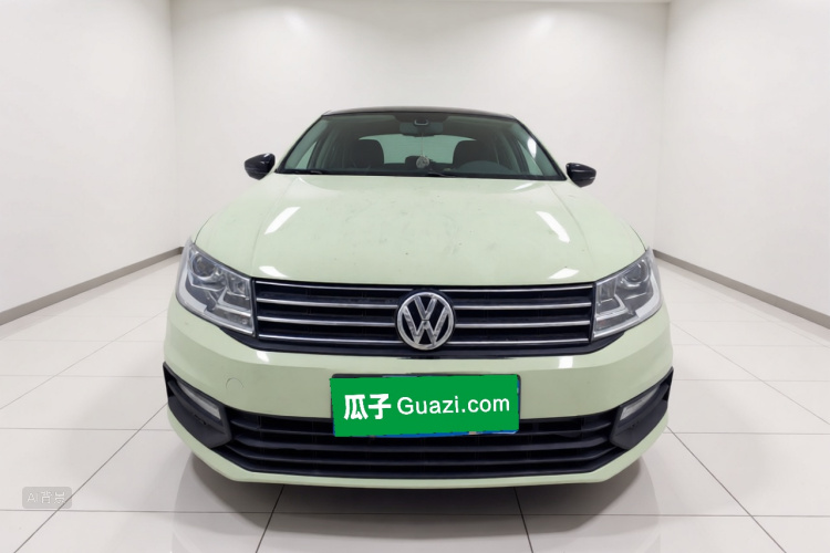 Volkswagen Santana 2017 car image #3