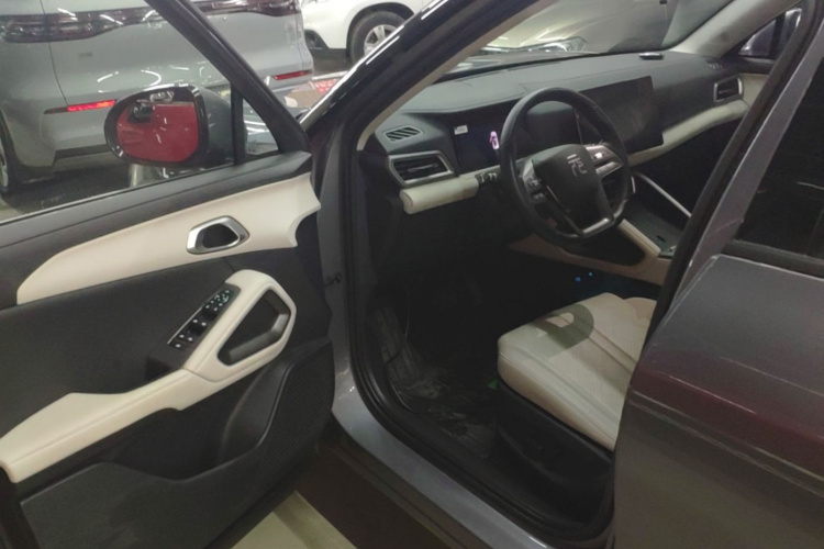 BYD YuanUP 2025 #16 BYD YuanUP 2025 imagem de carro #16