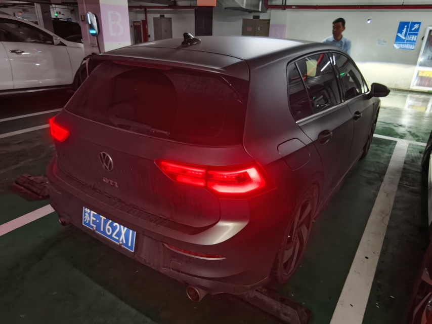 大众 高尔夫GTI 2021 汽车图片 #2