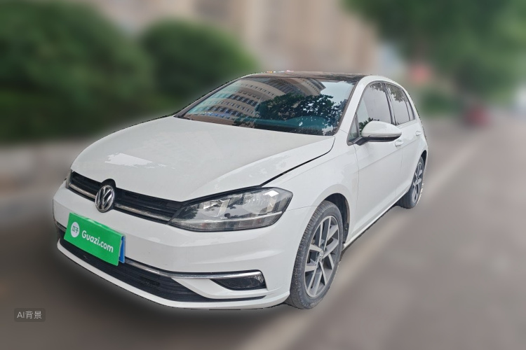 Volkswagen Golf 2020 car image #2