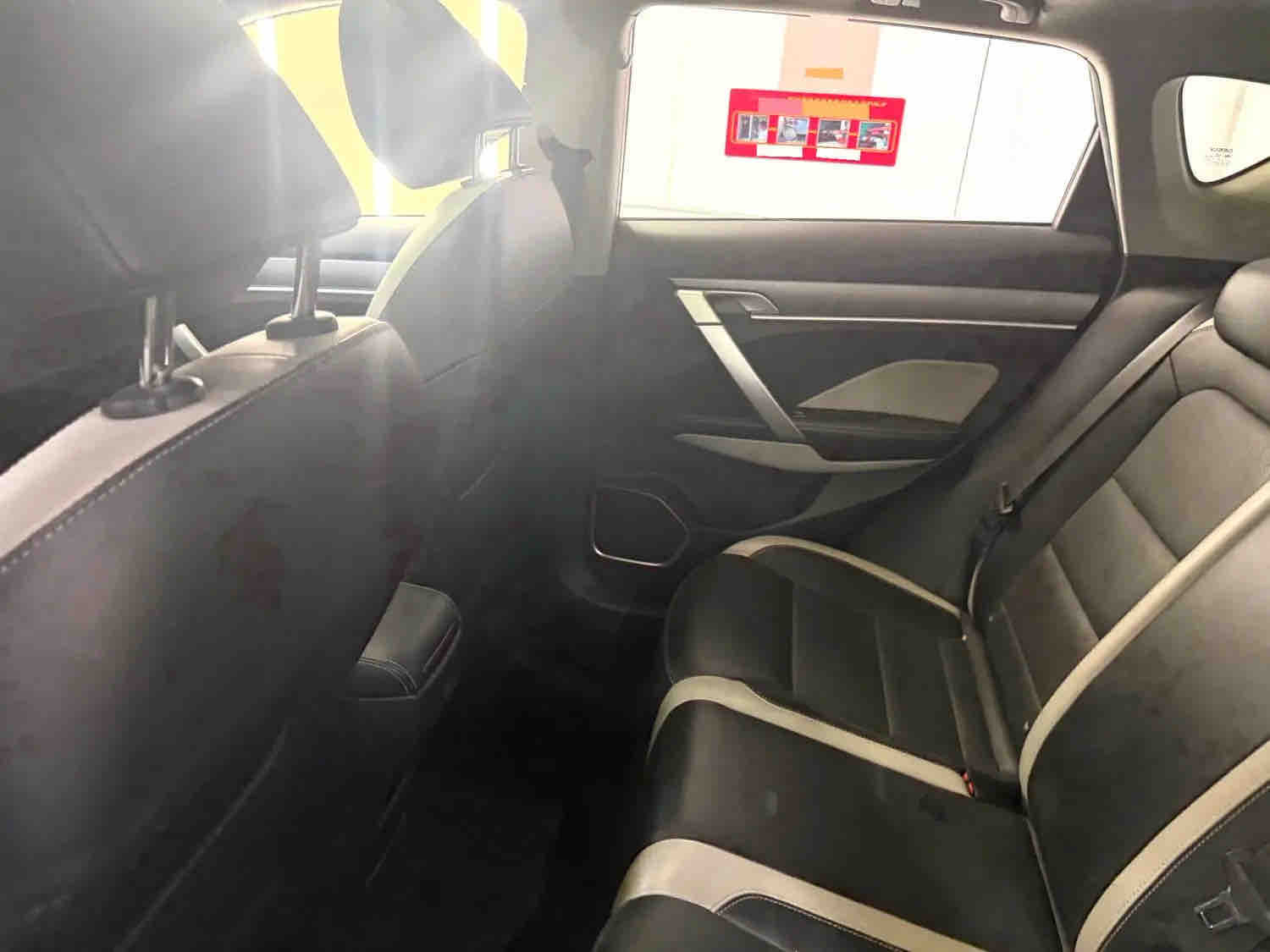 GEELY Coolray 2020 صورة سيارة #3