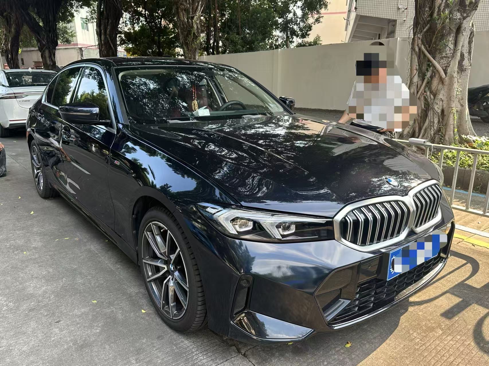BMW 3 Series 2023 immagine di auto #3
