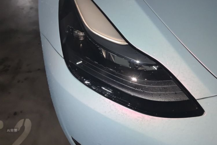 Tesla Model Y 2023 car image #8