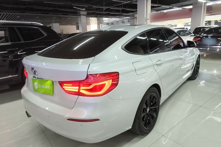 BMW 3 Series GT 2019 #7 BMW 3 Series GT 2019 car image #7