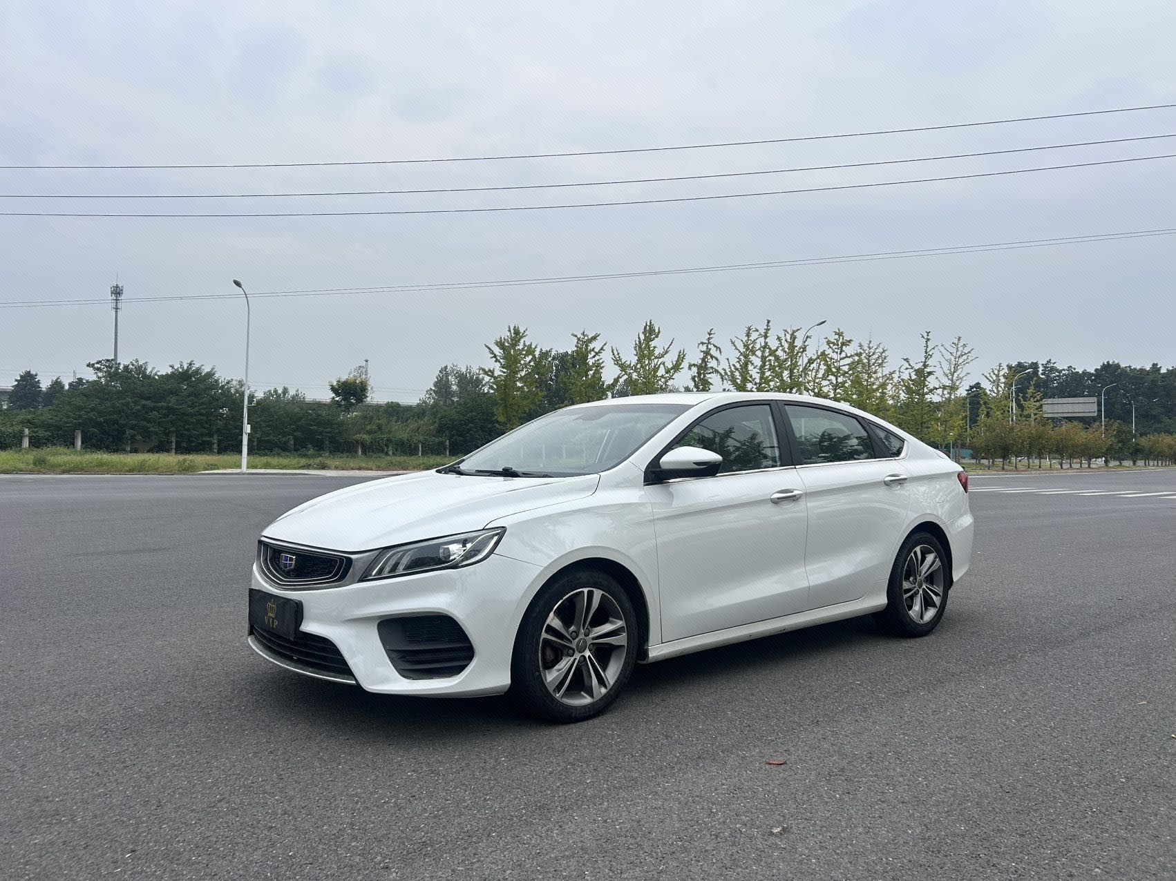GEELY Binray 2018 car image 