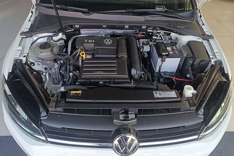 Volkswagen Golf 2019 صورة سيارة #20