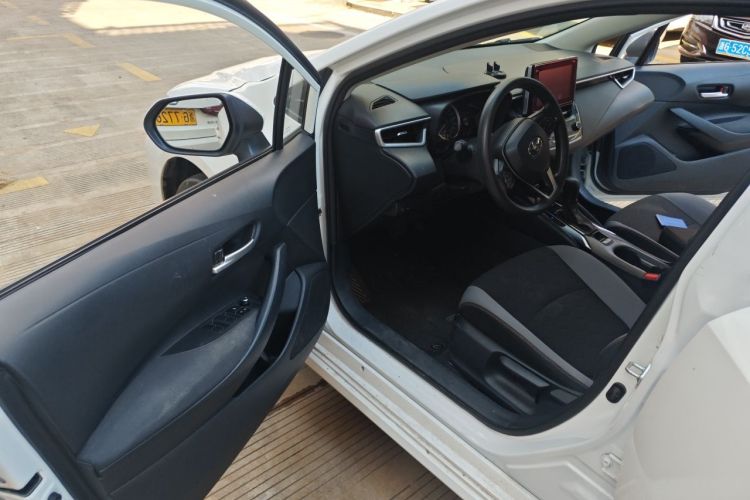 Toyota Corolla 2023 car image #13