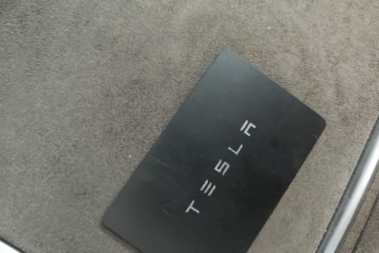 Tesla Model Y 2022 #9 Tesla Model Y 2022 car image #9