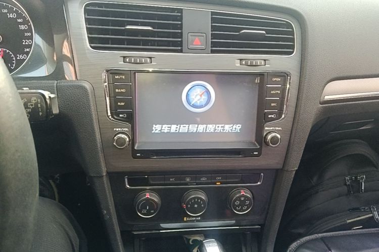 Volkswagen Golf 2017 #13 Volkswagen Golf 2017 car image #13