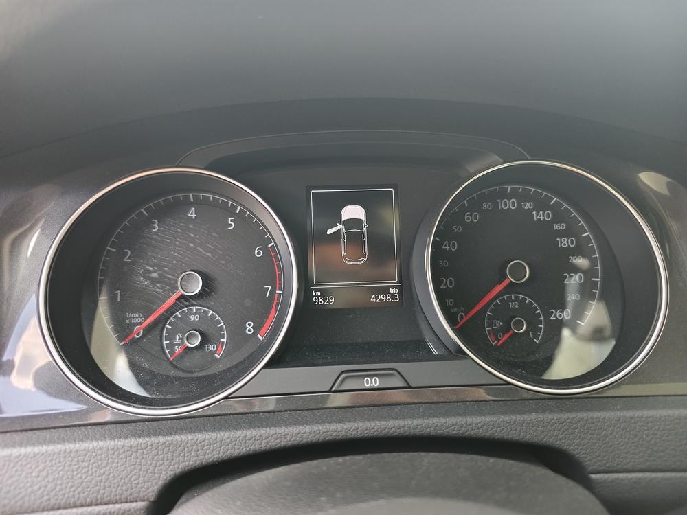 Volkswagen Golf 2019 car image #7