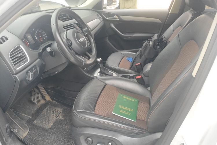 Audi Q3 2017 car image #17