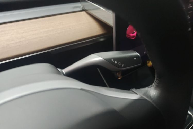 Tesla Model 3 2020 car image #14