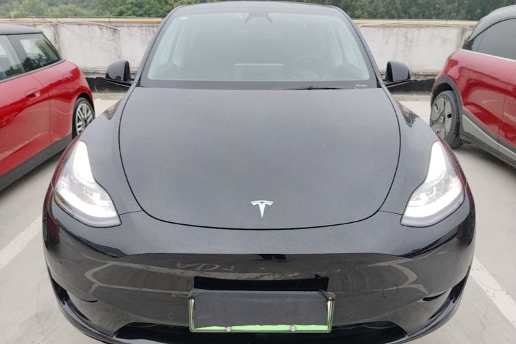Tesla Model Y 2022 #3 Tesla Model Y 2022 car image #3