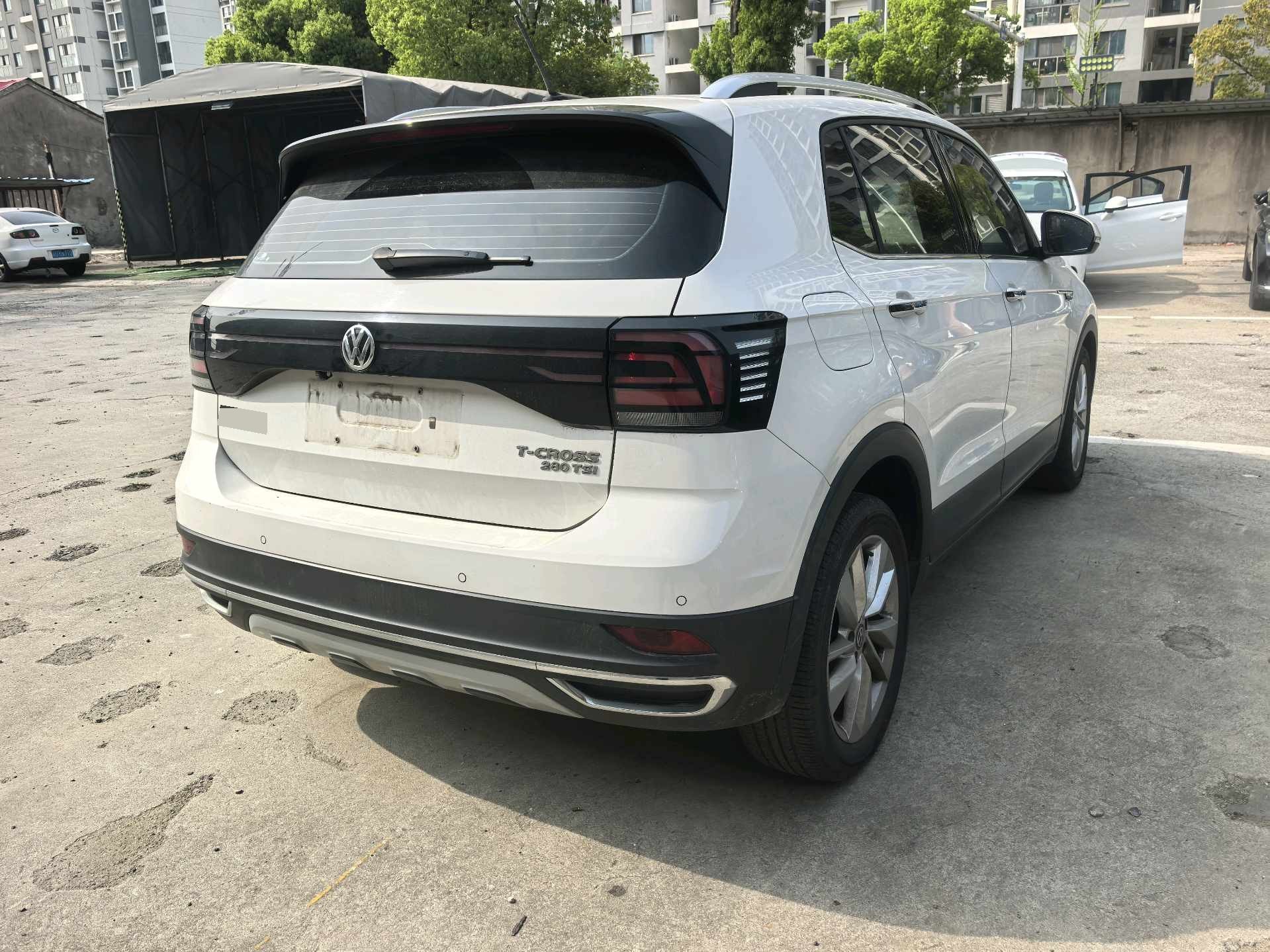 Volkswagen T-Cross 2019 car image #4