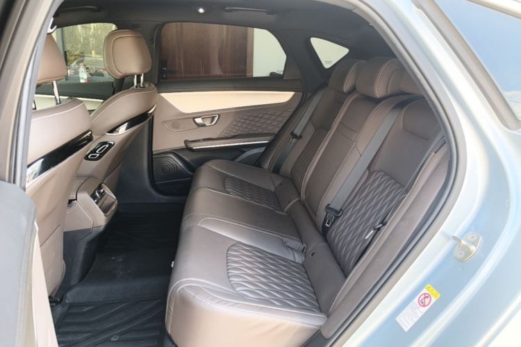 BYD Han 2023 image de voiture #17