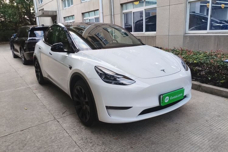 Tesla Model Y 2024 #6 Tesla Model Y 2024 immagine di auto #6
