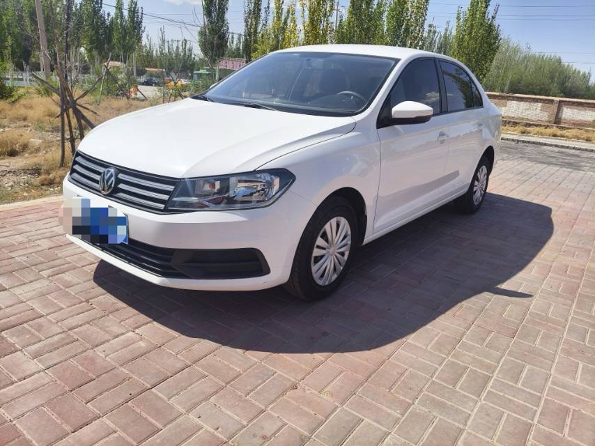 Volkswagen Santana 2022 car image 