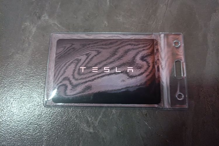 Tesla Model Y 2024 immagine di auto #9