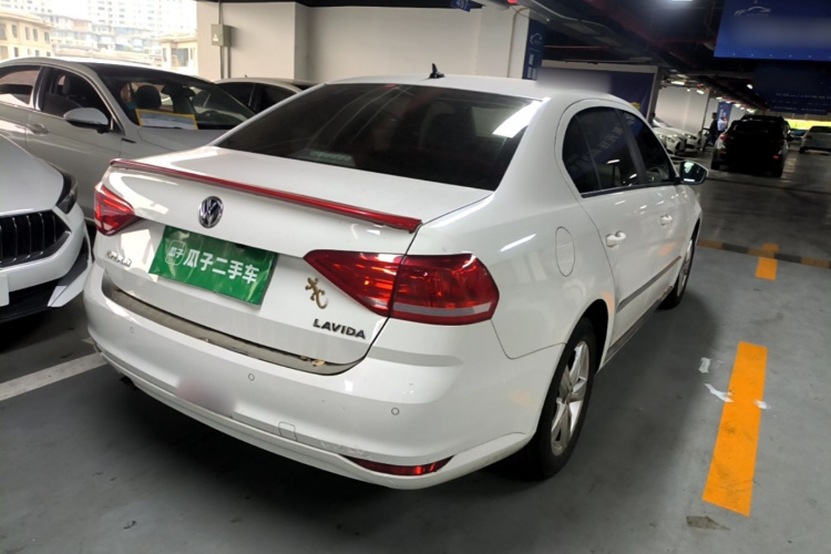 Volkswagen Lavida 2017 car image #7