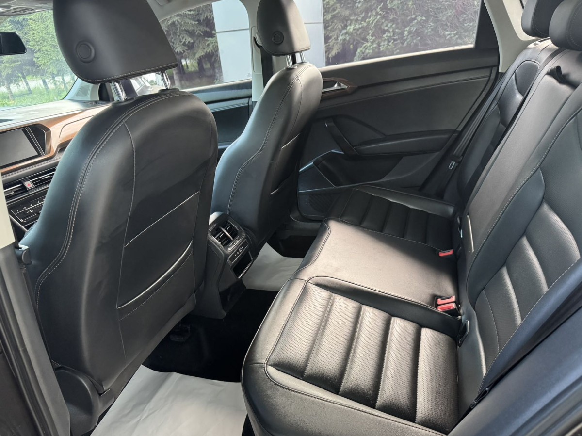 Volkswagen Tharu 2022 car image #8