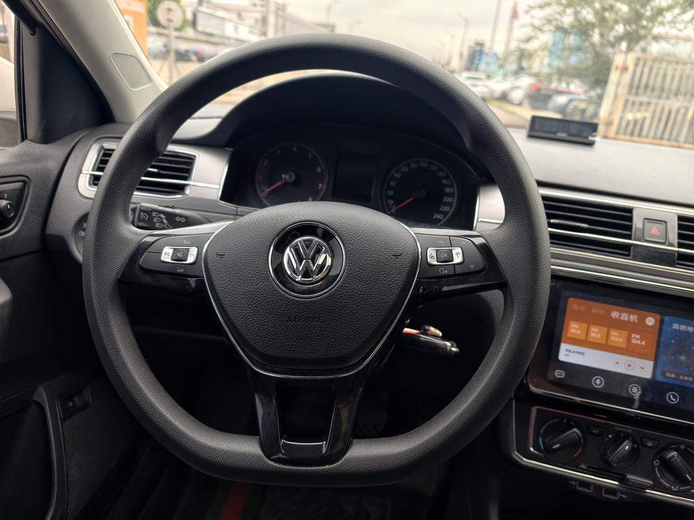 Volkswagen Santana 2021 car image #9