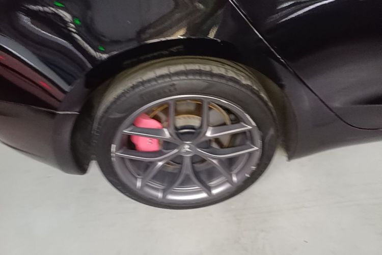 Tesla Model 3 2022 car image #10