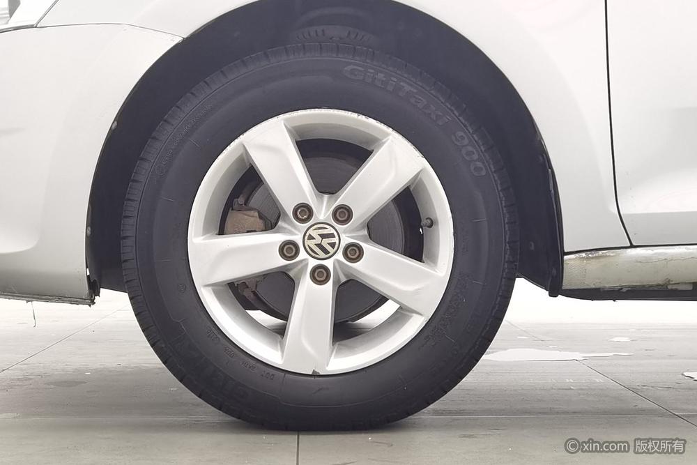 Volkswagen Santana 2015 car image #8